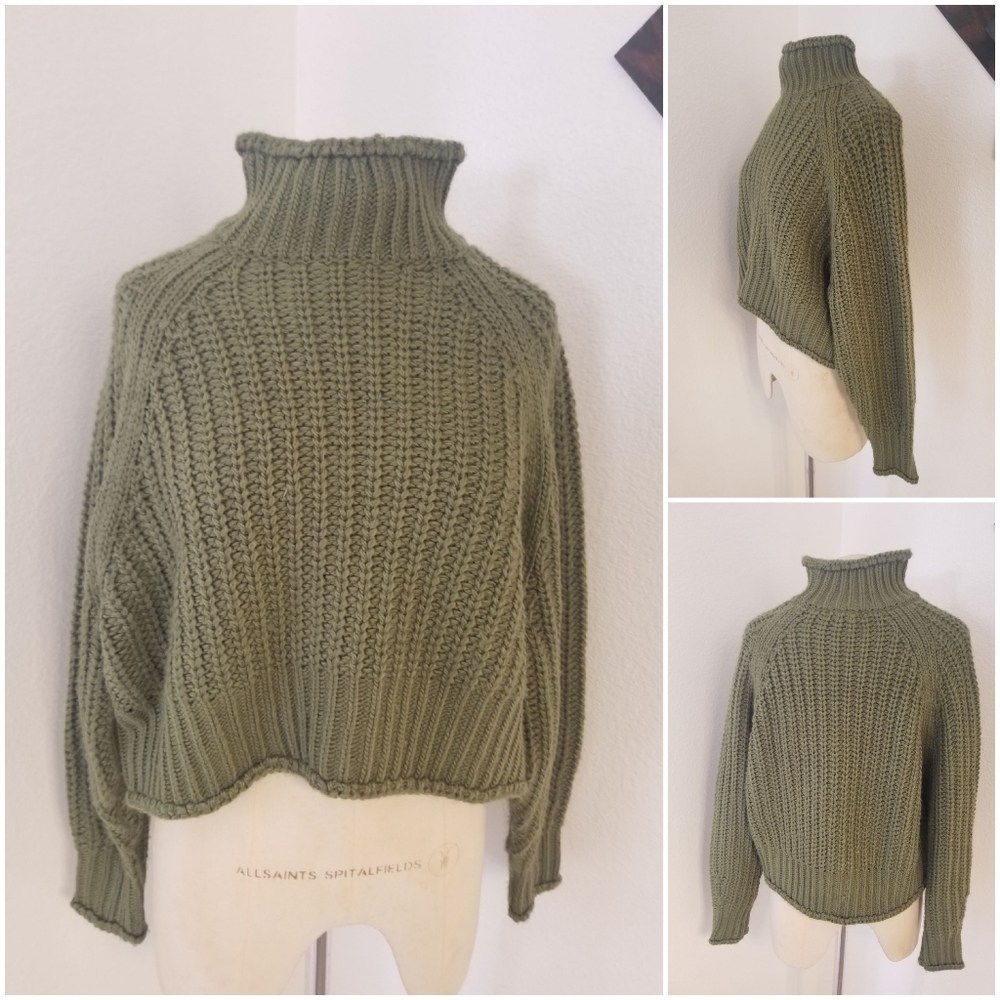 H&M Sz S Chunky Knit Sweater Crop Roll Neck